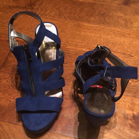 Carlos Wedges - Picture 4 of 7